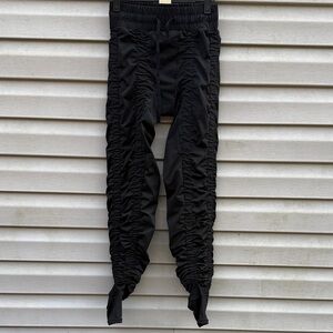 Agogie | Wearable +20 Resistance Pants Black size Medium